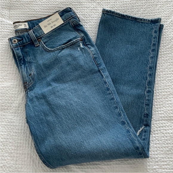 Abercrombie & Fitch Denim - Abercrombie & Fitch Mid rise straight jeans